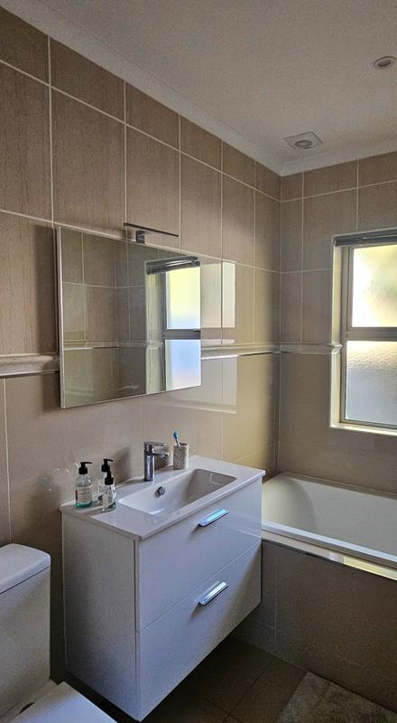 3 Bedroom Property for Sale in Flamingo Vlei Western Cape